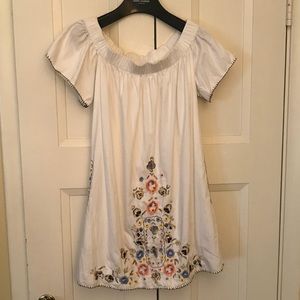 White cotton peasant sleeve embroidered dress S/M